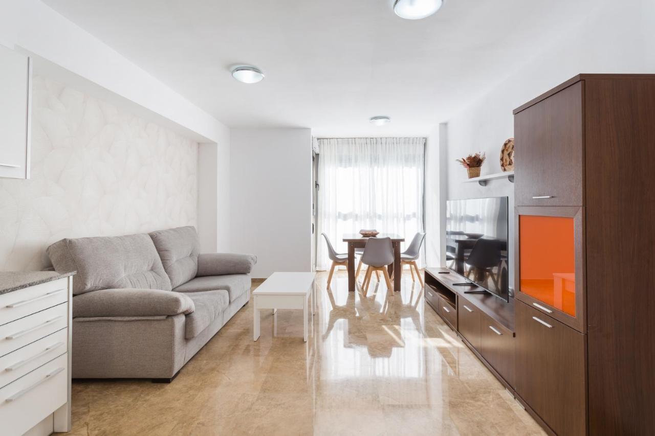 Piso Familiar Cerca Del Centro, Ac Y Wifi Gratis Apartment Valencia Exterior photo