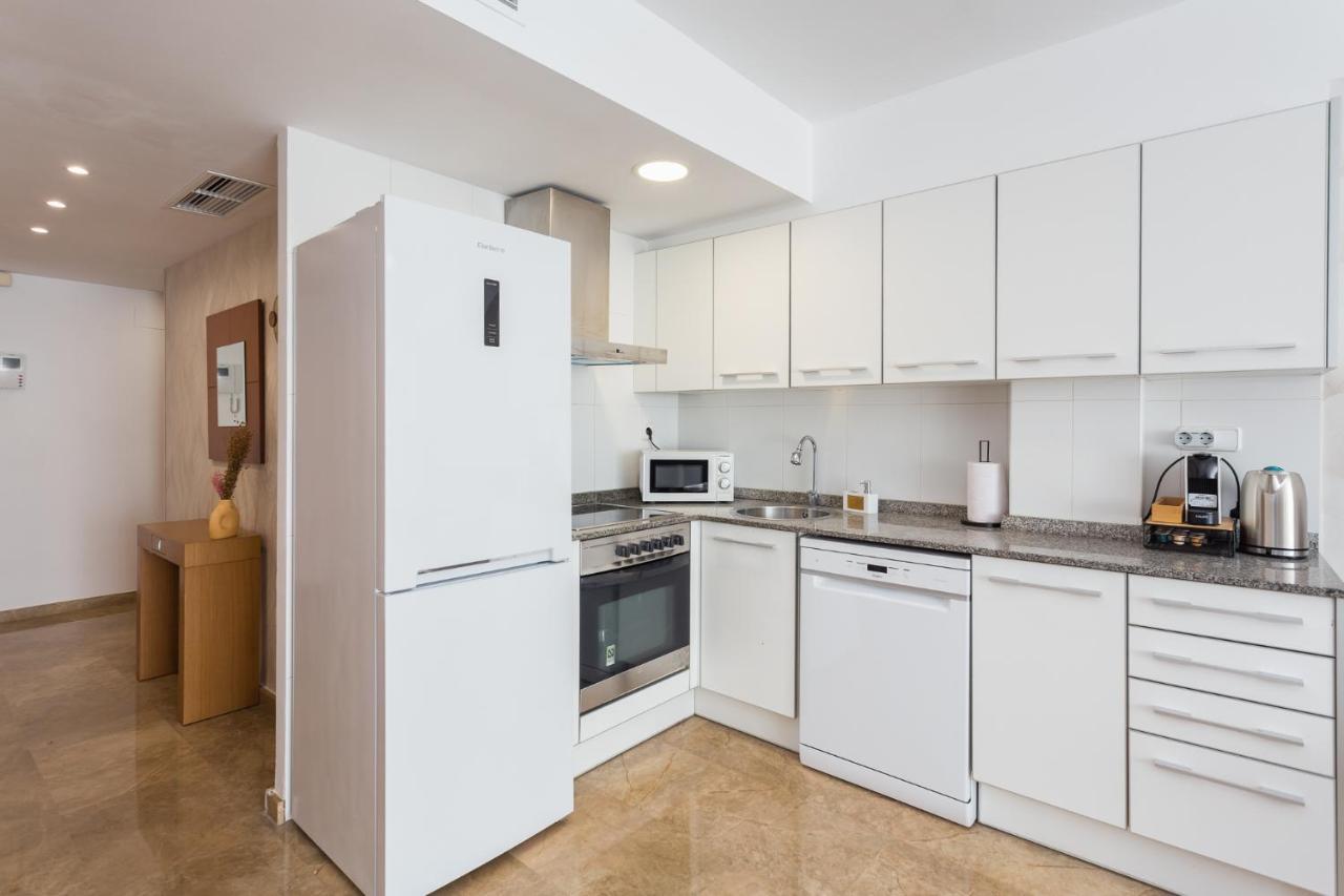 Piso Familiar Cerca Del Centro, Ac Y Wifi Gratis Apartment Valencia Exterior photo